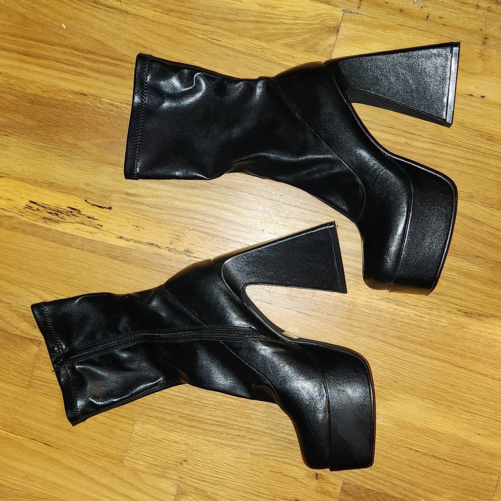 Platform Heels - Picture 2 of 2